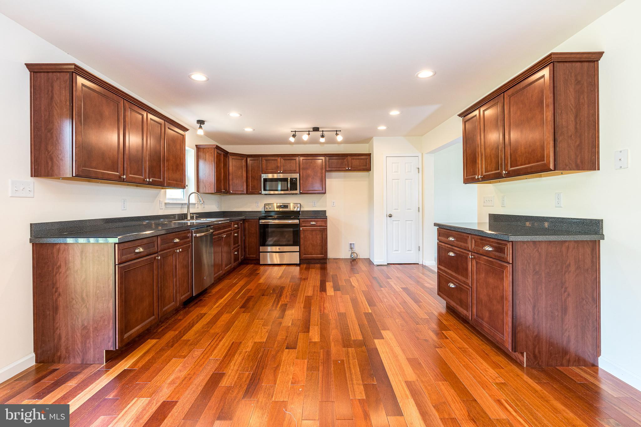 664 Golf Course Road Birdsboro, PA 19508 - Photo 13 of 40 Gallery Image 13