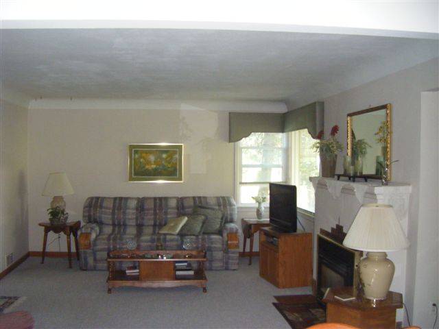 1124 North Locust Road Spokane, WA 99206 - Photo 1 of 8