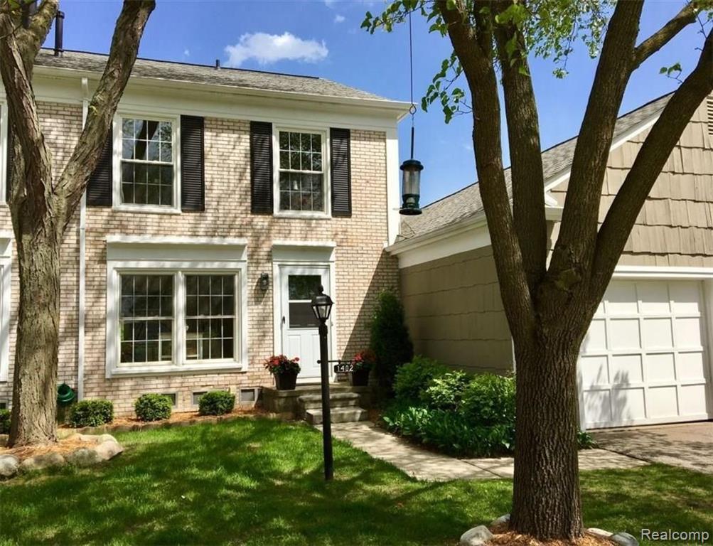 1402 Crescent Lane, Unit 330 Rochester Hills, MI 48306 - Photo 1 of 32