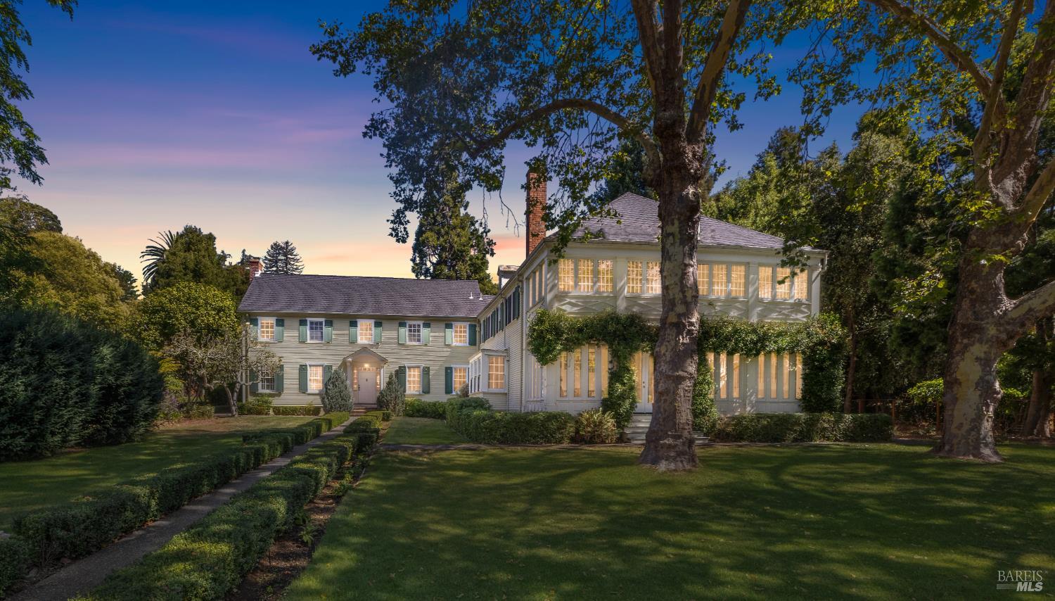 The Grand Belle-Magnolia House!