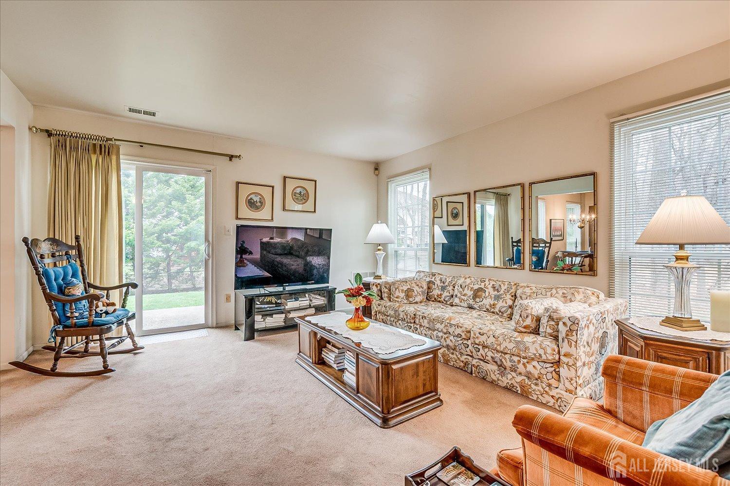 506 Maplecrest Road Edison, NJ 08820 - Photo 16 of 33