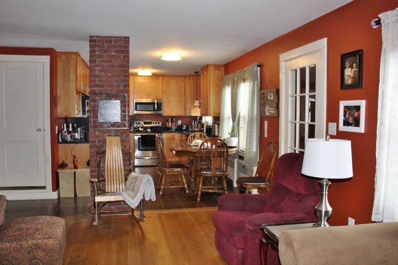 15 Pleasant Street Springfield, VT 05156 - Photo 8 of 21