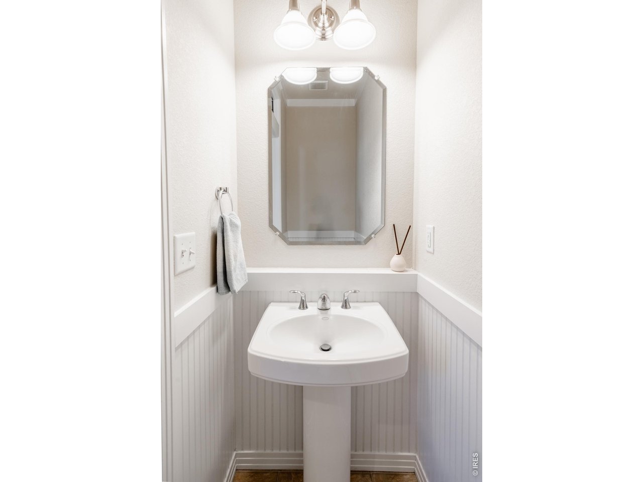 1422 Haystack Way Lafayette, CO 80026 - Photo 12 of 33 Main floor powder family for convenience.