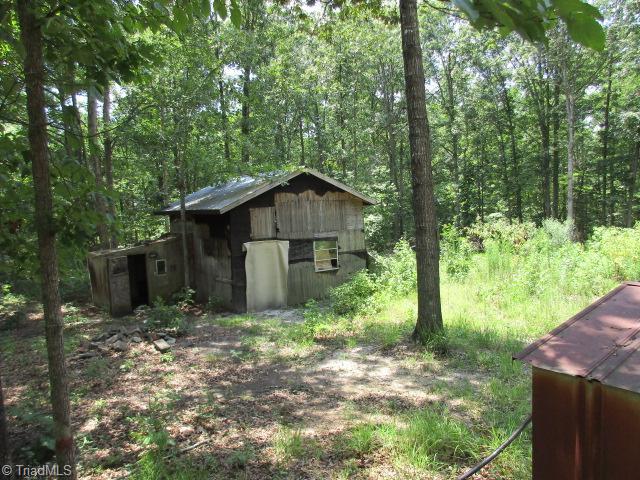4066 Vass-Carthage Road Carthage, NC 28327 - Photo 8 of 14