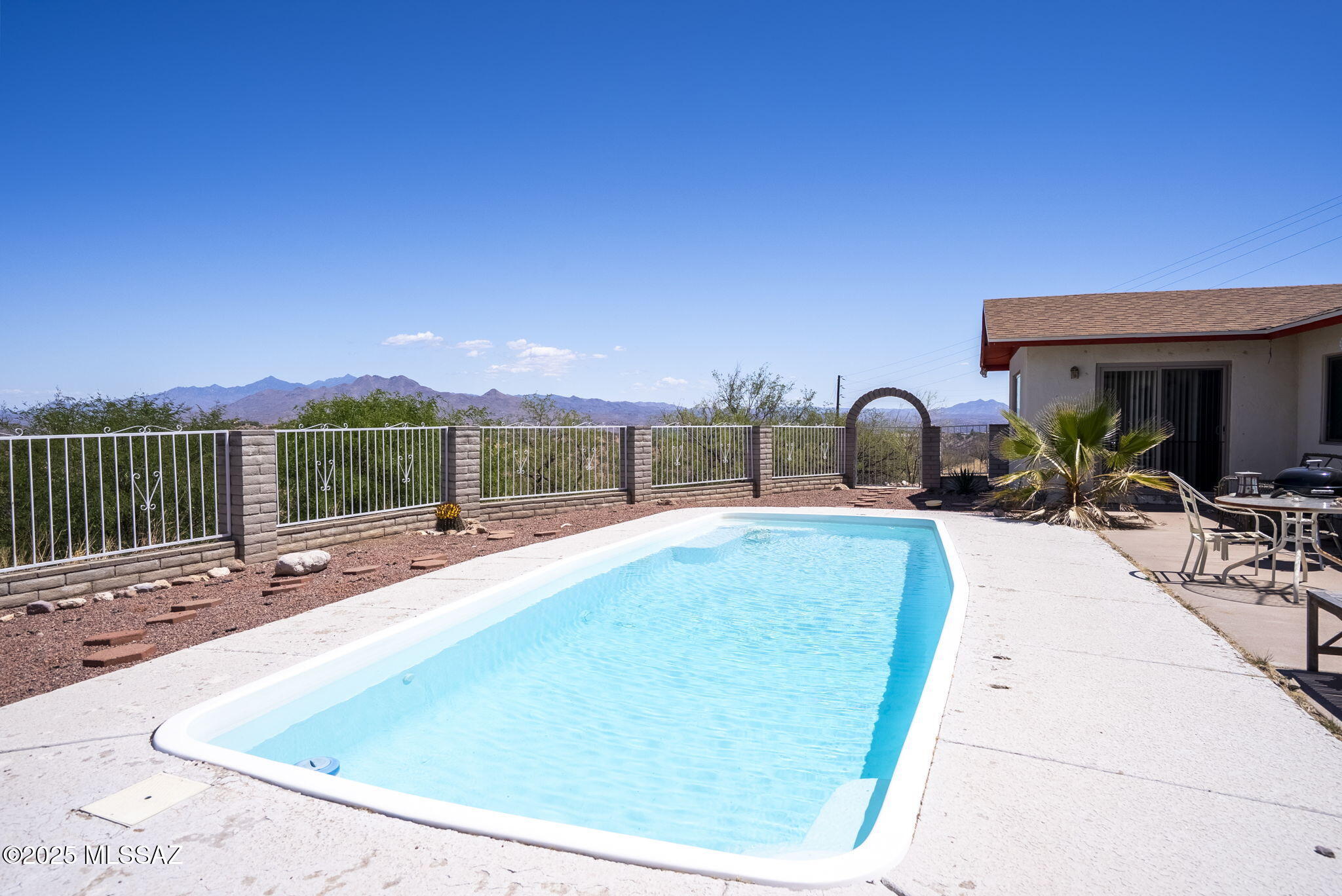 888 Cree Lane Rio Rico, AZ 85648 - Photo 17 of 47