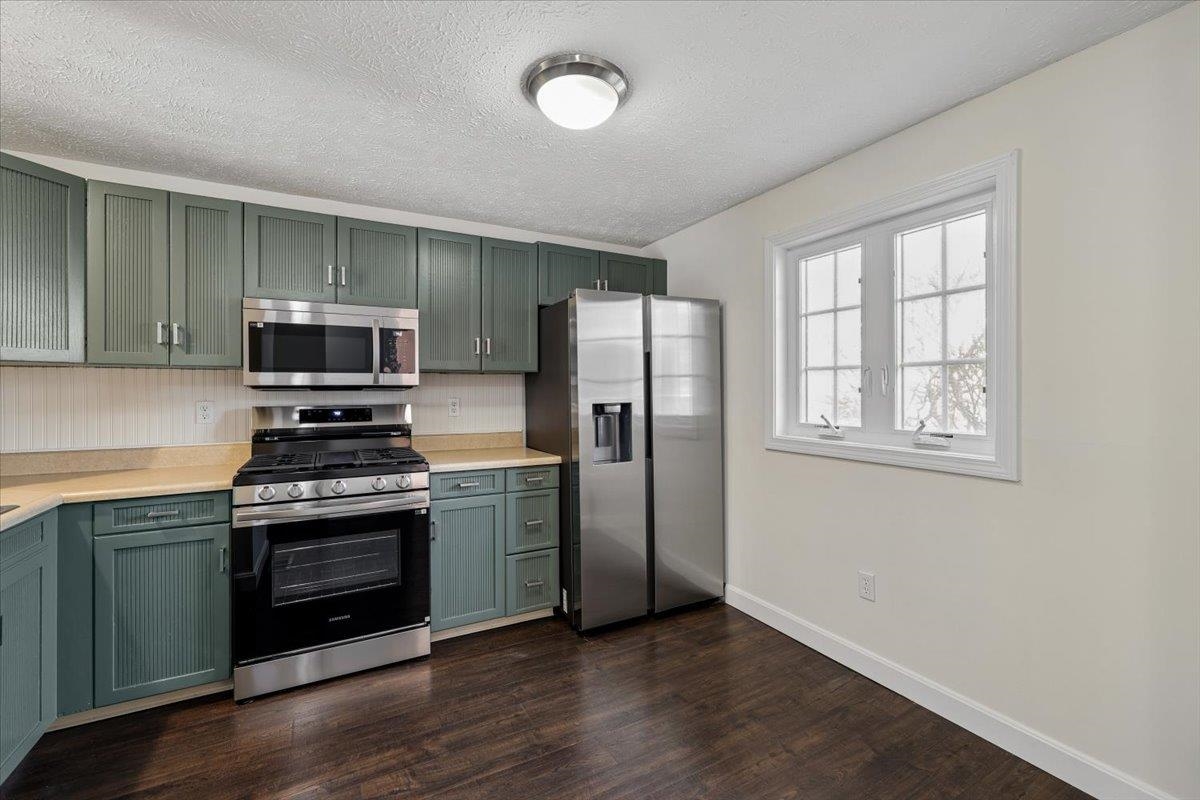 7 Swift Lane Merrimack, NH 03054 - Photo 6 of 39