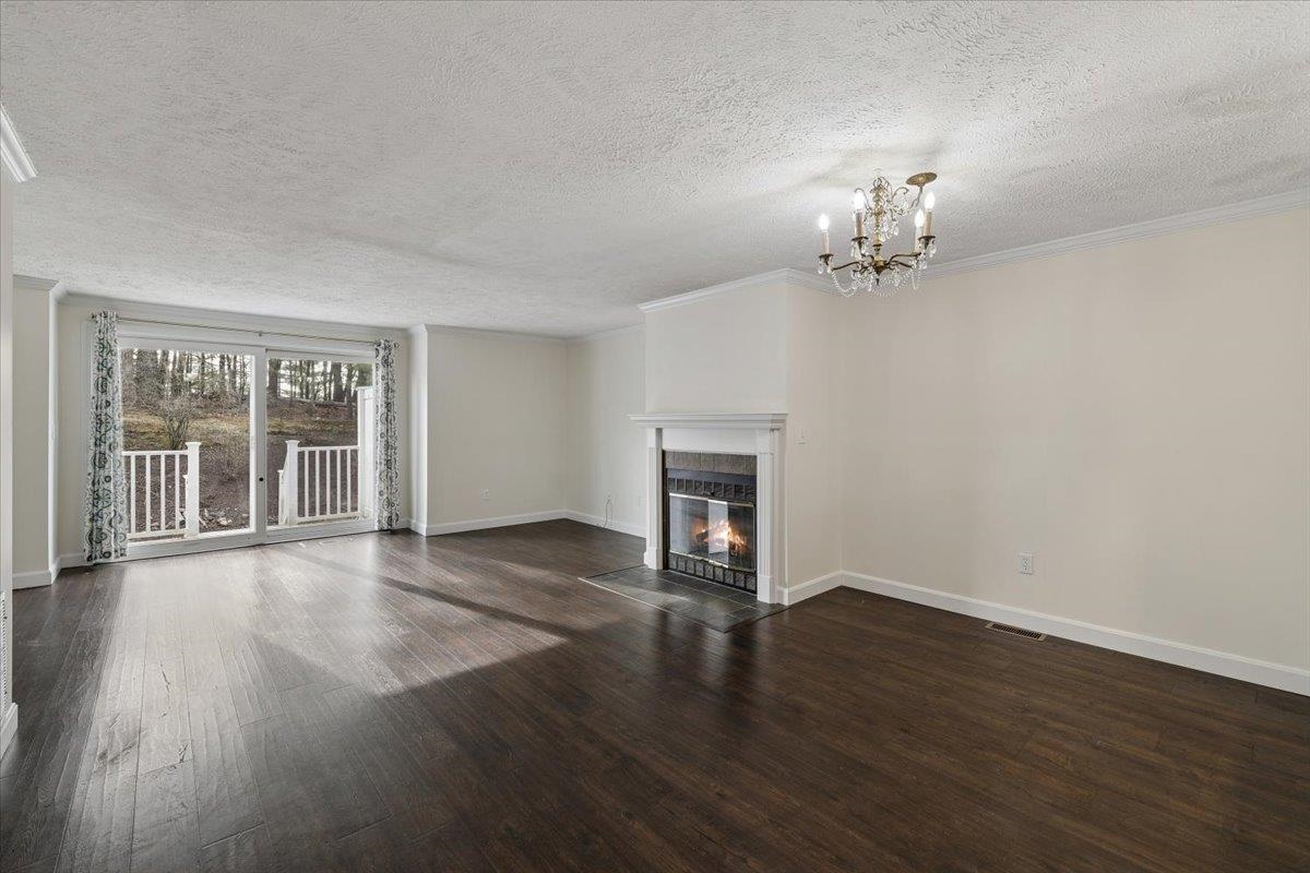 7 Swift Lane Merrimack, NH 03054 - Photo 9 of 39