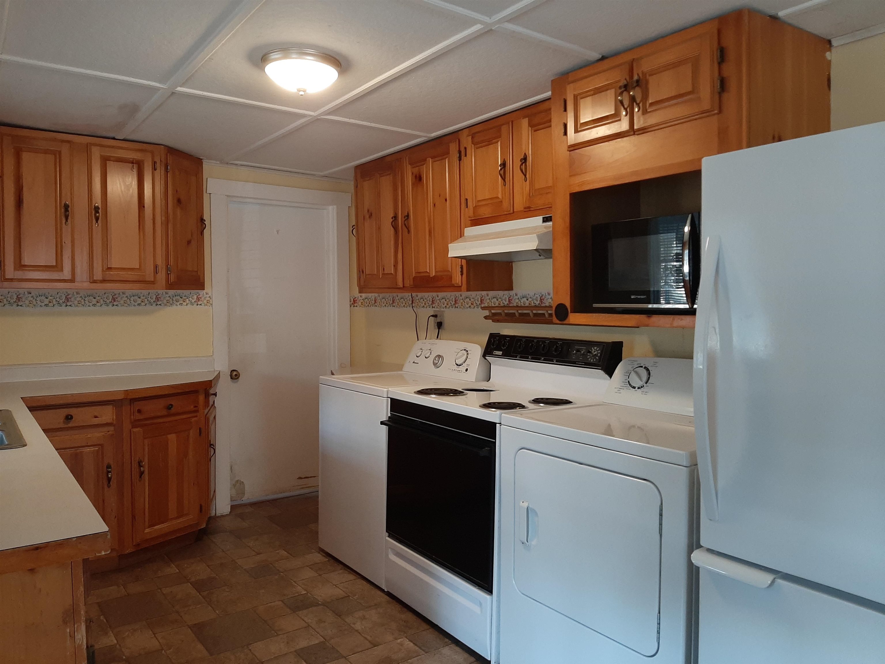 150 Mill Street Conway, NH 03813 - Photo 4 of 27 Gallery Image 4