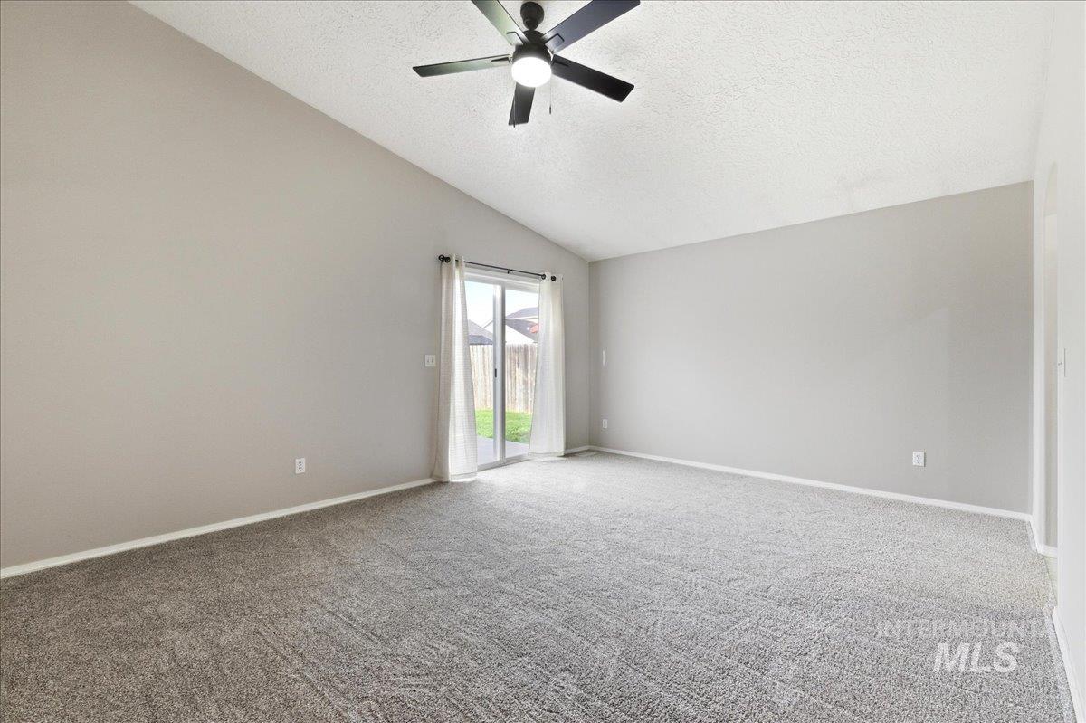 14237 Carolina Street Caldwell, ID 83607 - Photo 7 of 27