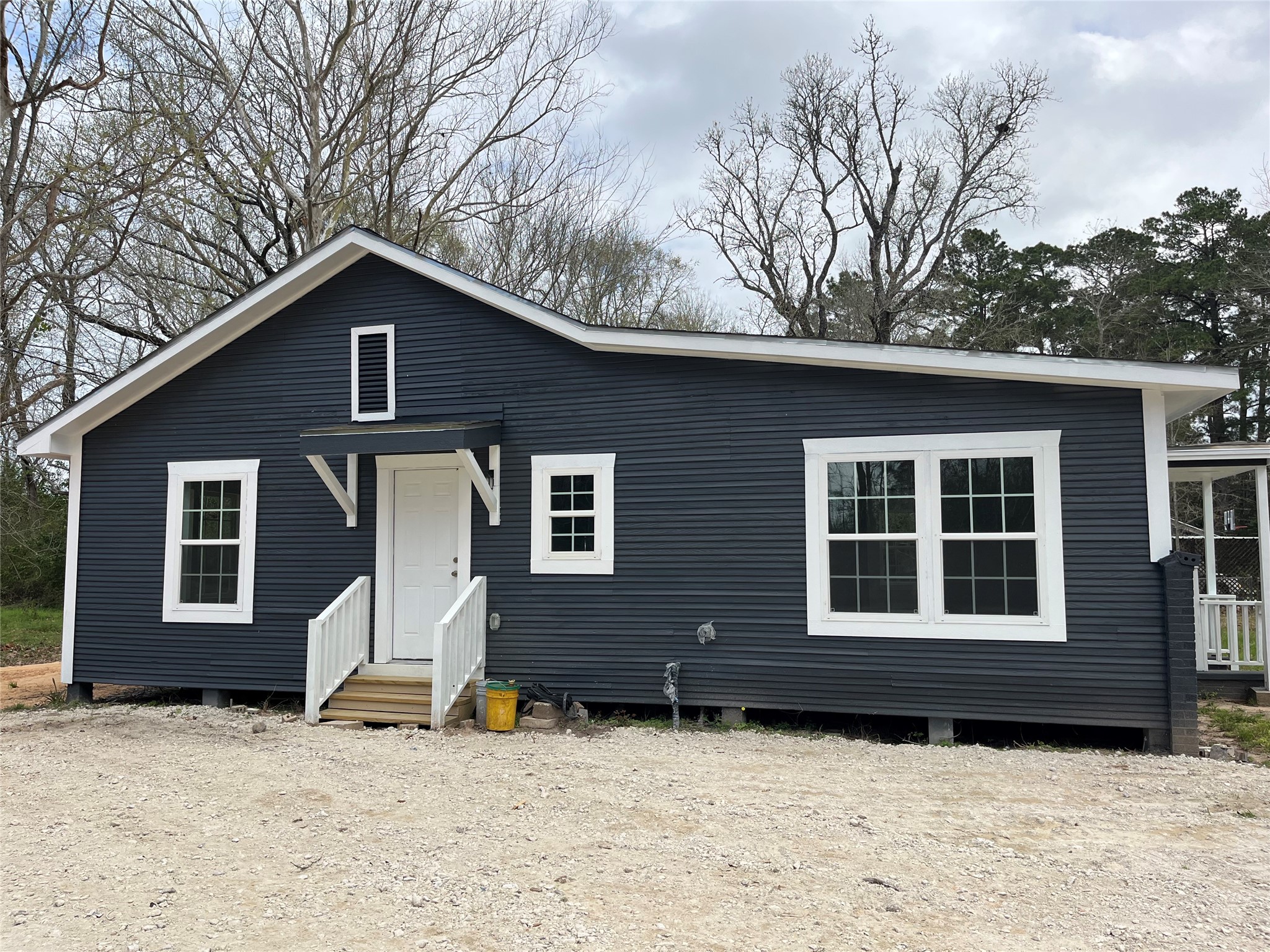1785 South Byrd Avenue Shepherd, TX 77371 - Photo 8 of 8 Side entrance.