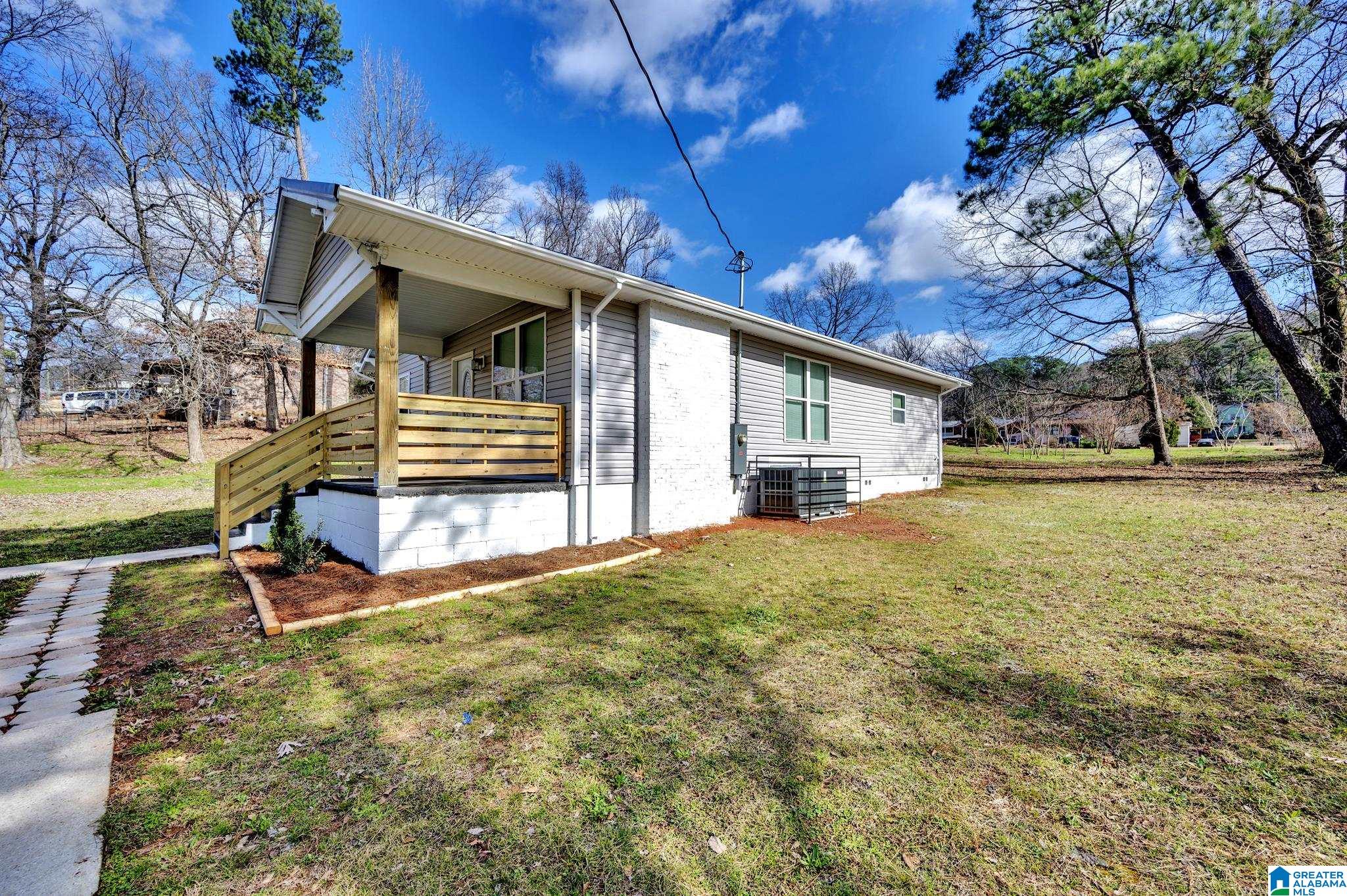 2737 22nd Street Southwest Birmingham, AL 35211 - Photo 4 of 26