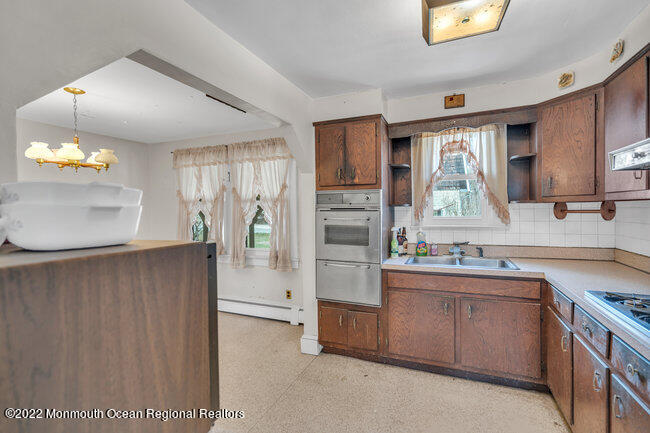 169 Maxim Road Howell, NJ 07731 - Photo 12 of 28 016_dsc00896