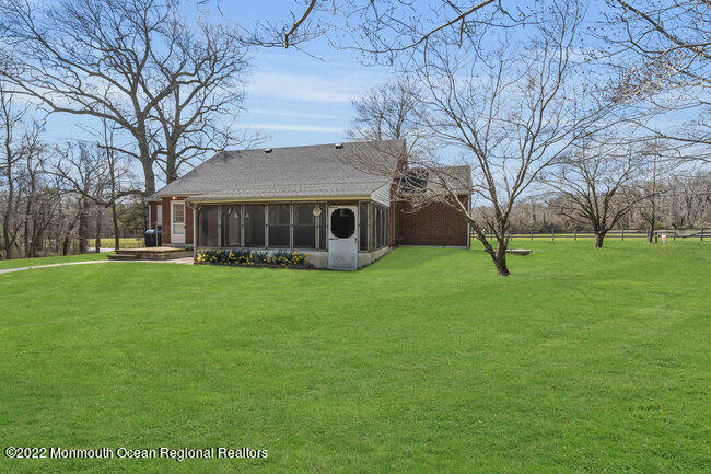 169 Maxim Road Howell, NJ 07731 - Photo 27 of 28 035_dsc00828