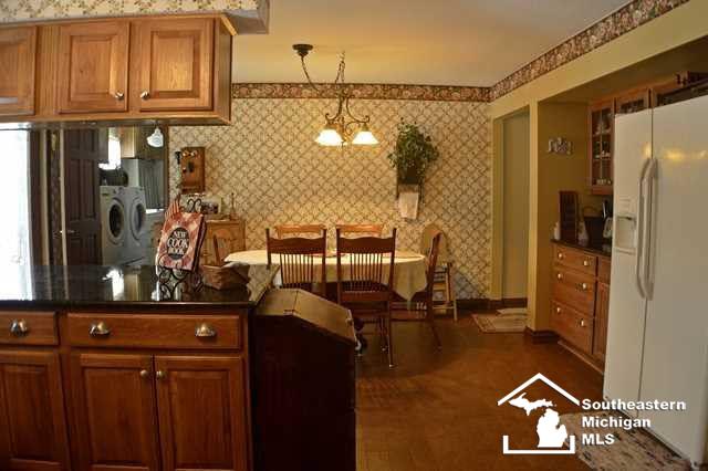 3563 Samaria Road Temperance, MI 48182 - Photo 13 of 25 Eat-in Kitchen
