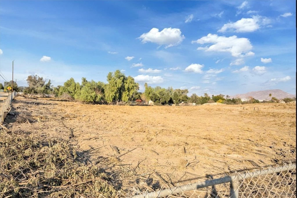 22600 Marquez Road Perris, CA 92570 - Photo 7 of 14