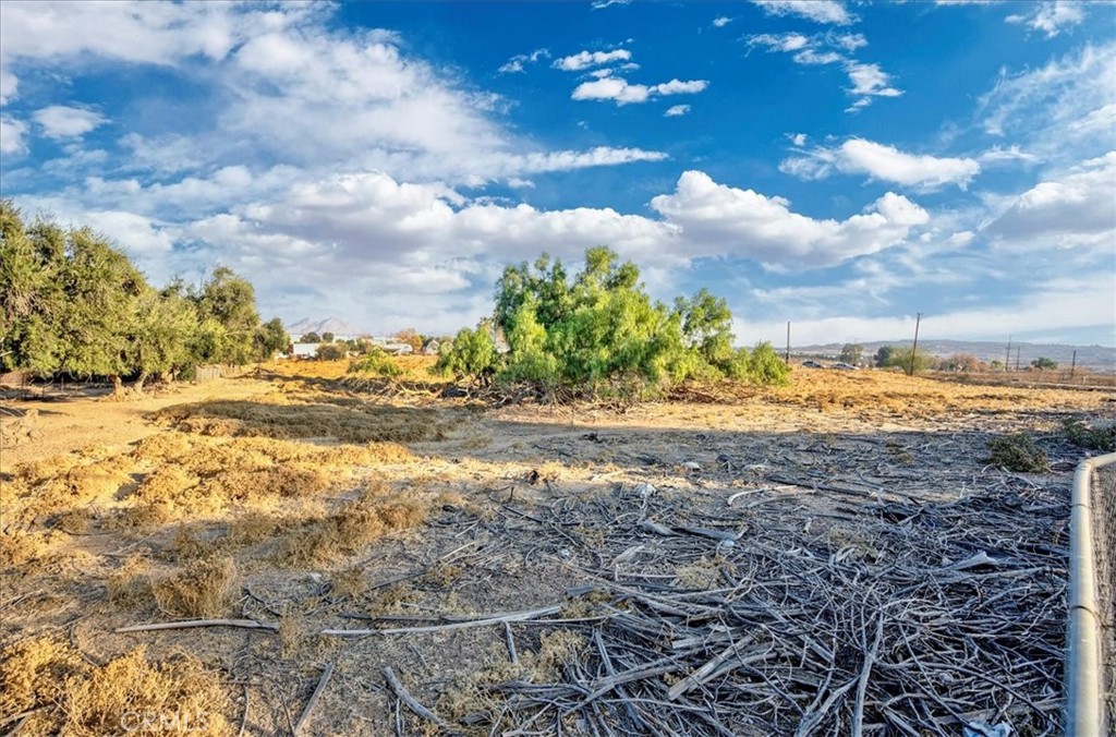 22600 Marquez Road Perris, CA 92570 - Photo 10 of 14 a view of beach and ocean