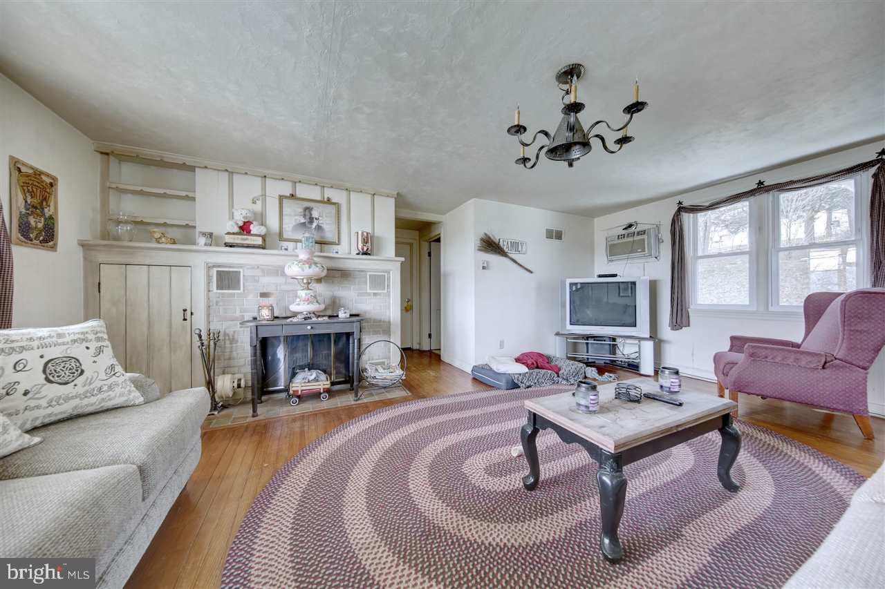 269 Leaders Heights Road York, PA 17402 - Photo 3 of 12 Gallery Image 3