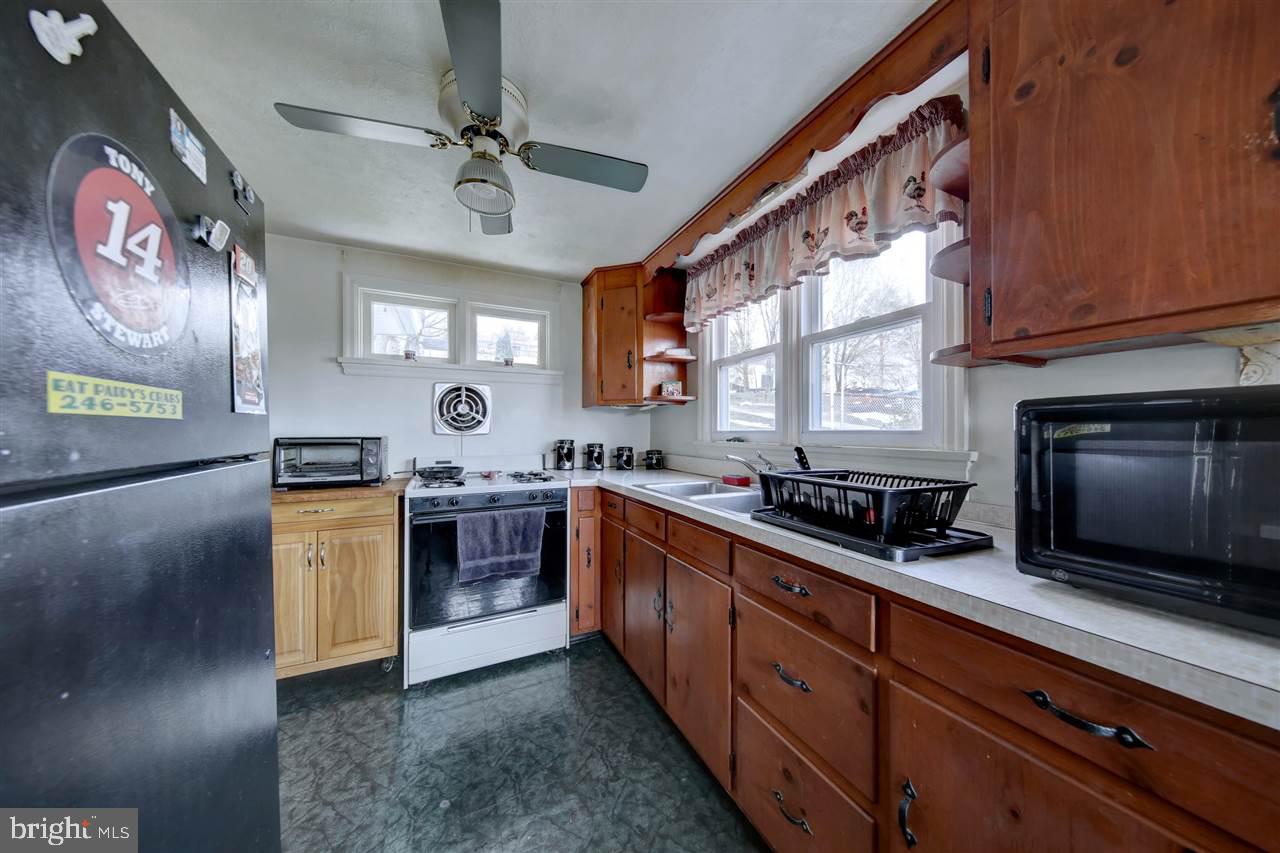 269 Leaders Heights Road York, PA 17402 - Photo 6 of 12 Gallery Image 6