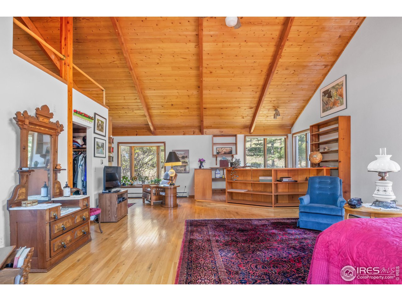 470 Brook Circle Boulder, CO 80302 - Photo 17 of 40 Primary bedroom