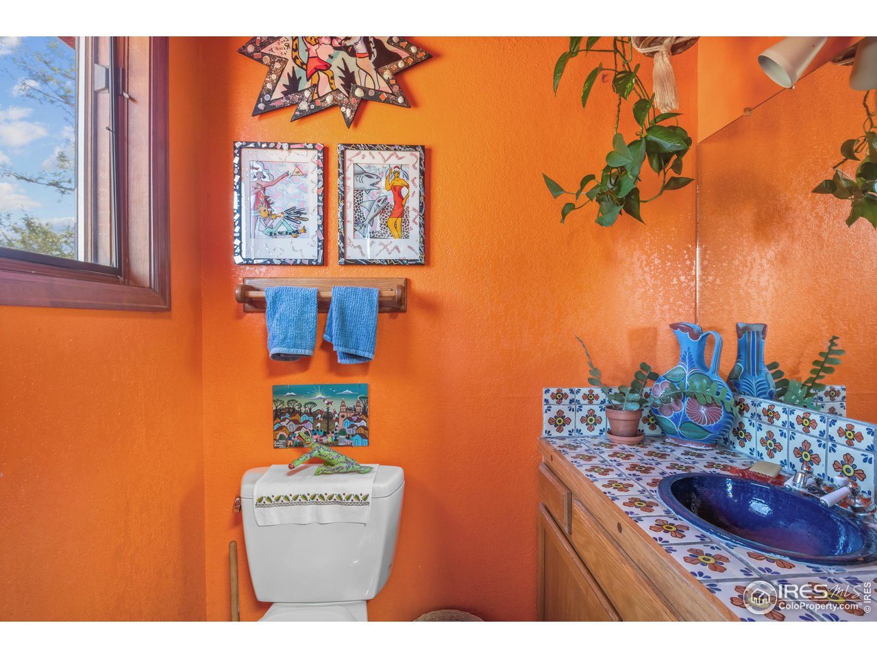 470 Brook Circle Boulder, CO 80302 - Photo 26 of 40 Guest bath