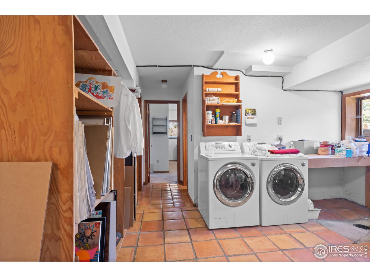 470 Brook Circle Boulder, CO 80302 - Photo 27 of 40 Washer and dryer