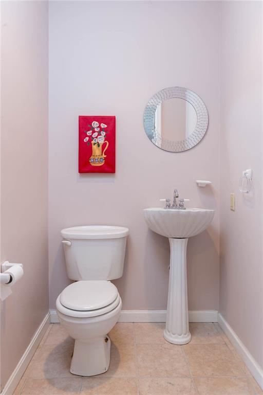 501 Hidden Court McKees Rocks, PA 15136 - Photo 20 of 25 Basement powder room