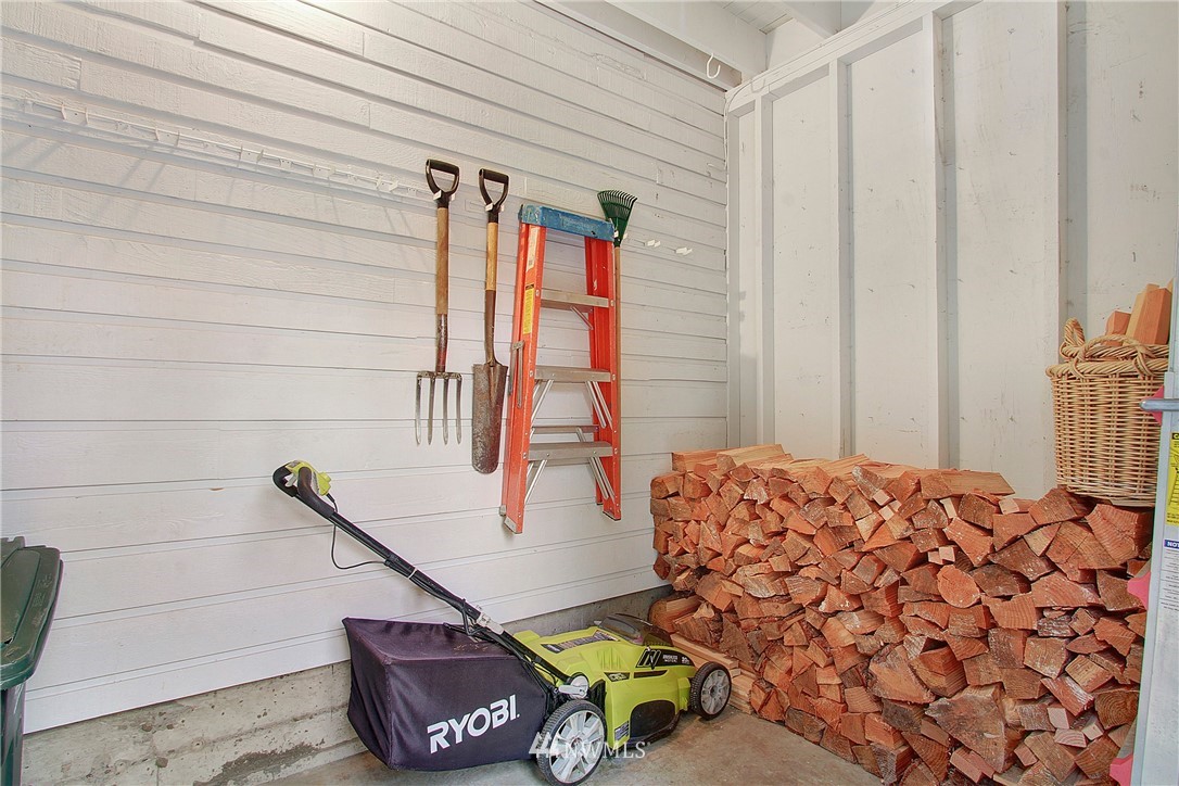 15003 Southeast 138th Place Renton, WA 98059 - Photo 30 of 38 a bedroom with bed and a window