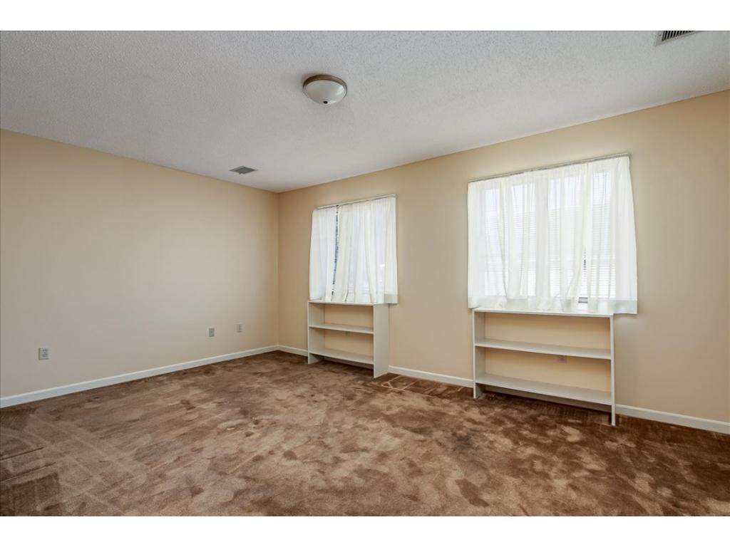 112 Scotland Road, Unit B3 Kingsport, TN 37660 - Photo 19 of 32 2nd Bedroom