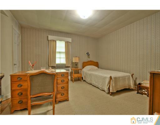 98 Rector Street Perth Amboy, NJ 08861 - Photo 11 of 14