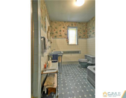 98 Rector Street Perth Amboy, NJ 08861 - Photo 12 of 14