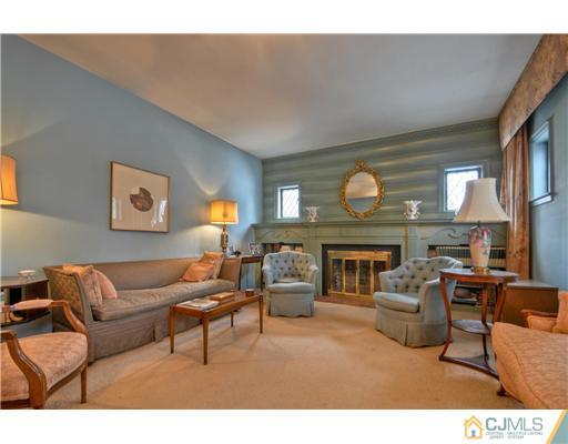 98 Rector Street Perth Amboy, NJ 08861 - Photo 3 of 14