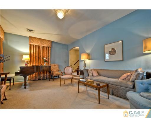 98 Rector Street Perth Amboy, NJ 08861 - Photo 4 of 14