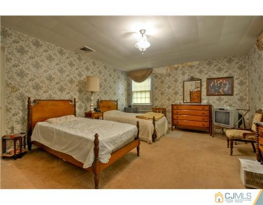 98 Rector Street Perth Amboy, NJ 08861 - Photo 10 of 14