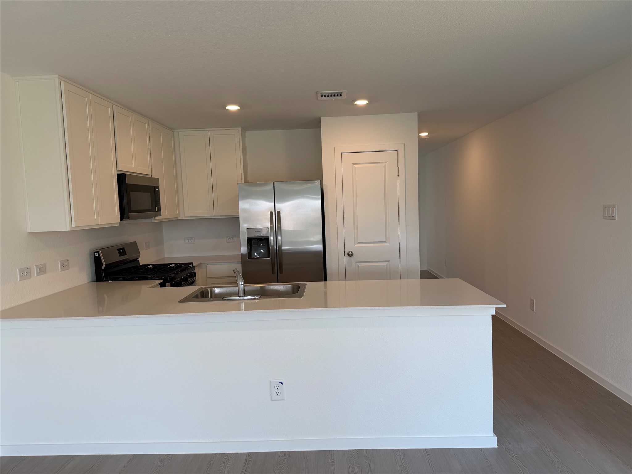 326 Stocks Road Wharton, TX 77488 - Photo 9 of 20 Gallery Image 9