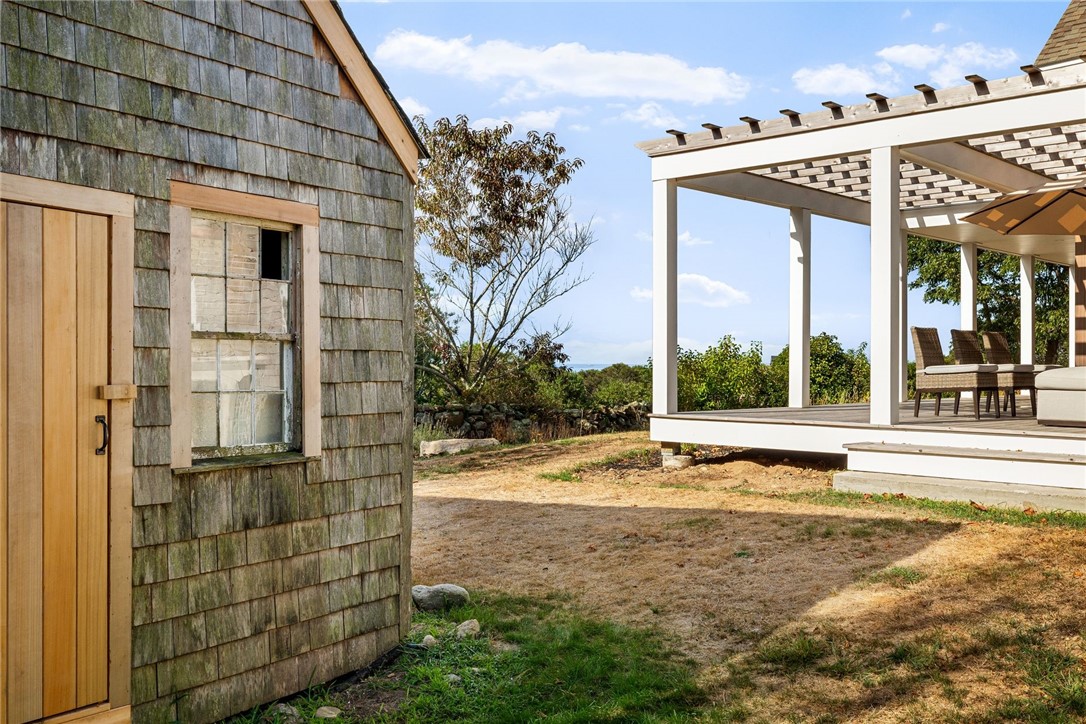 804 Mohegan Trail Block Island, RI 02807 - Photo 36 of 49
