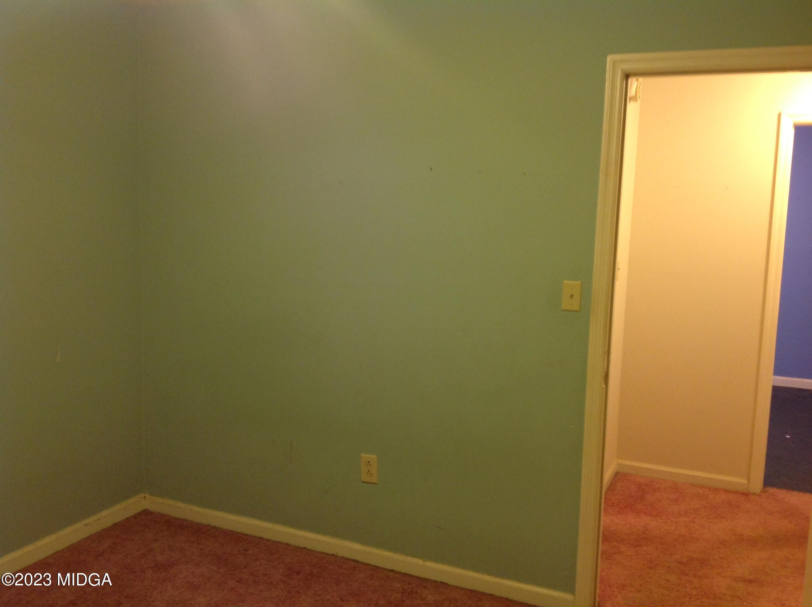 6251 Columbus Road Macon, GA 31206 - Photo 20 of 33 a view of a small space