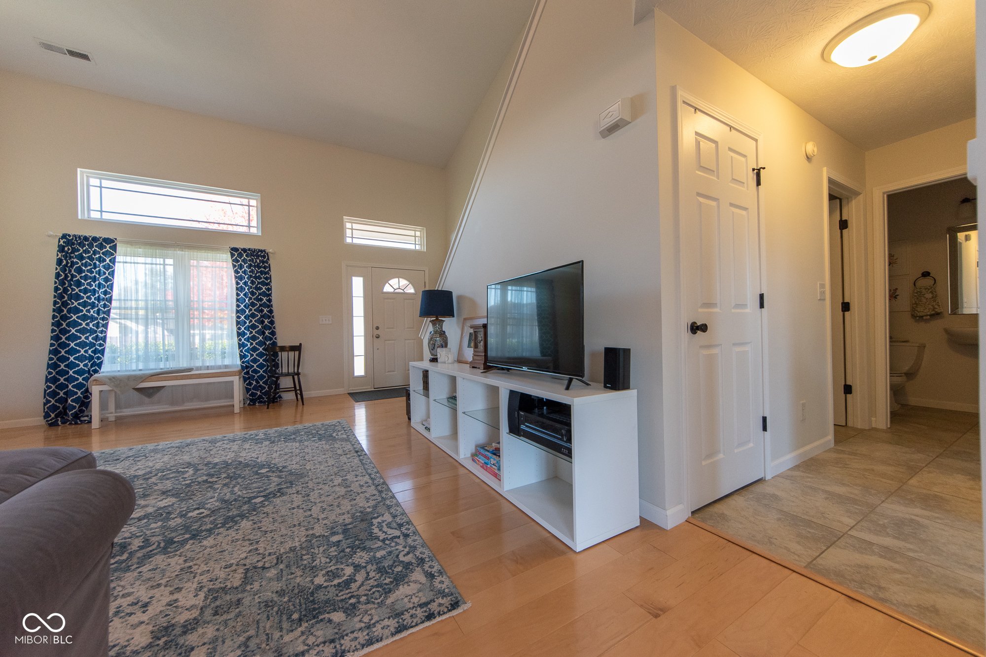 3055 Fox Ridge Drive Columbus, IN 47203 - Photo 7 of 34