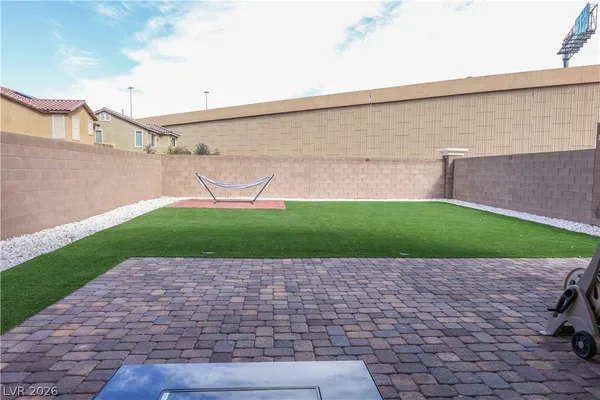 $2,550 | 12528 Mosticone Way, Las Vegas, NV 89141