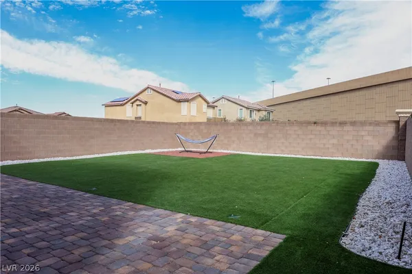 $2,550 | 12528 Mosticone Way, Las Vegas, NV 89141