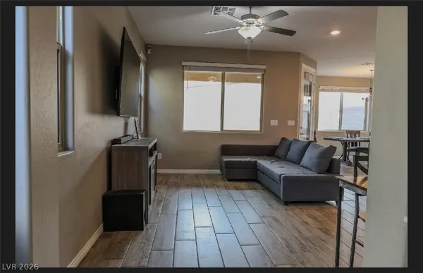 $2,550 | 12528 Mosticone Way, Las Vegas, NV 89141