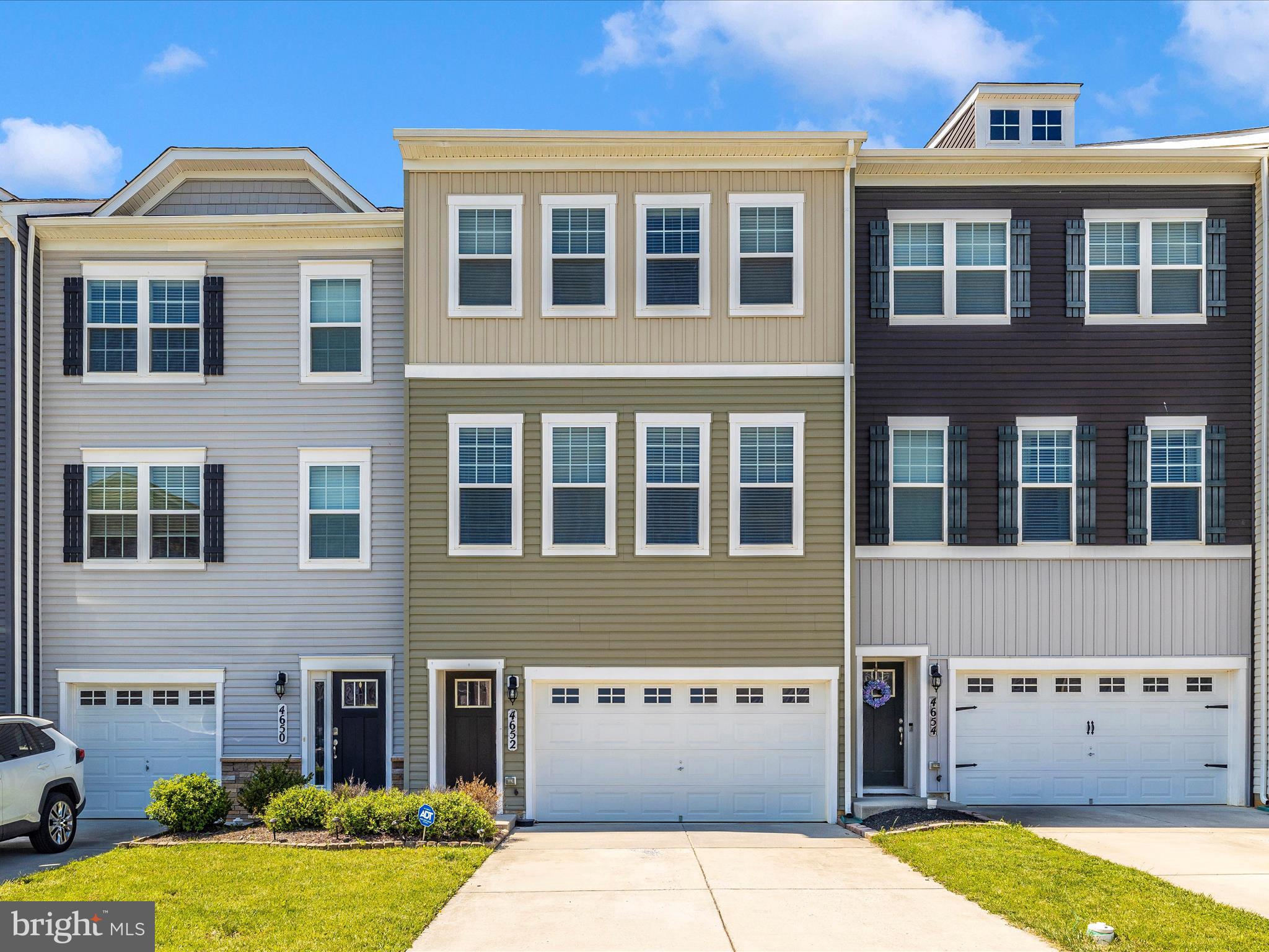 4652 Cambria Road Frederick, MD 21703 - Photo 2 of 40 Exterior Front