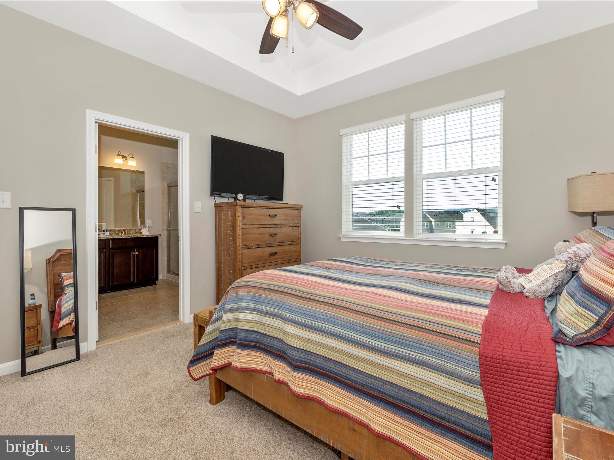4652 Cambria Road Frederick, MD 21703 - Photo 25 of 40 Primary Bedroom