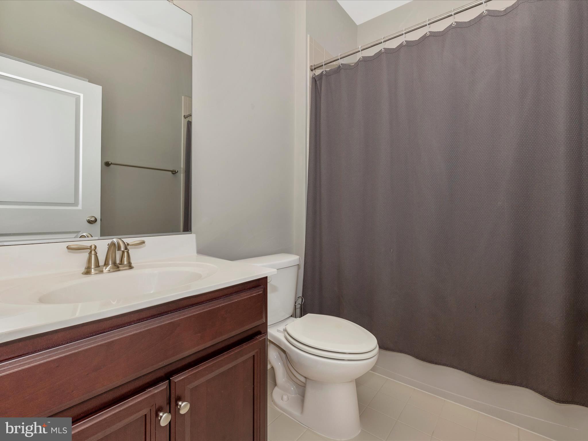 4652 Cambria Road Frederick, MD 21703 - Photo 31 of 40 Bathroom 3