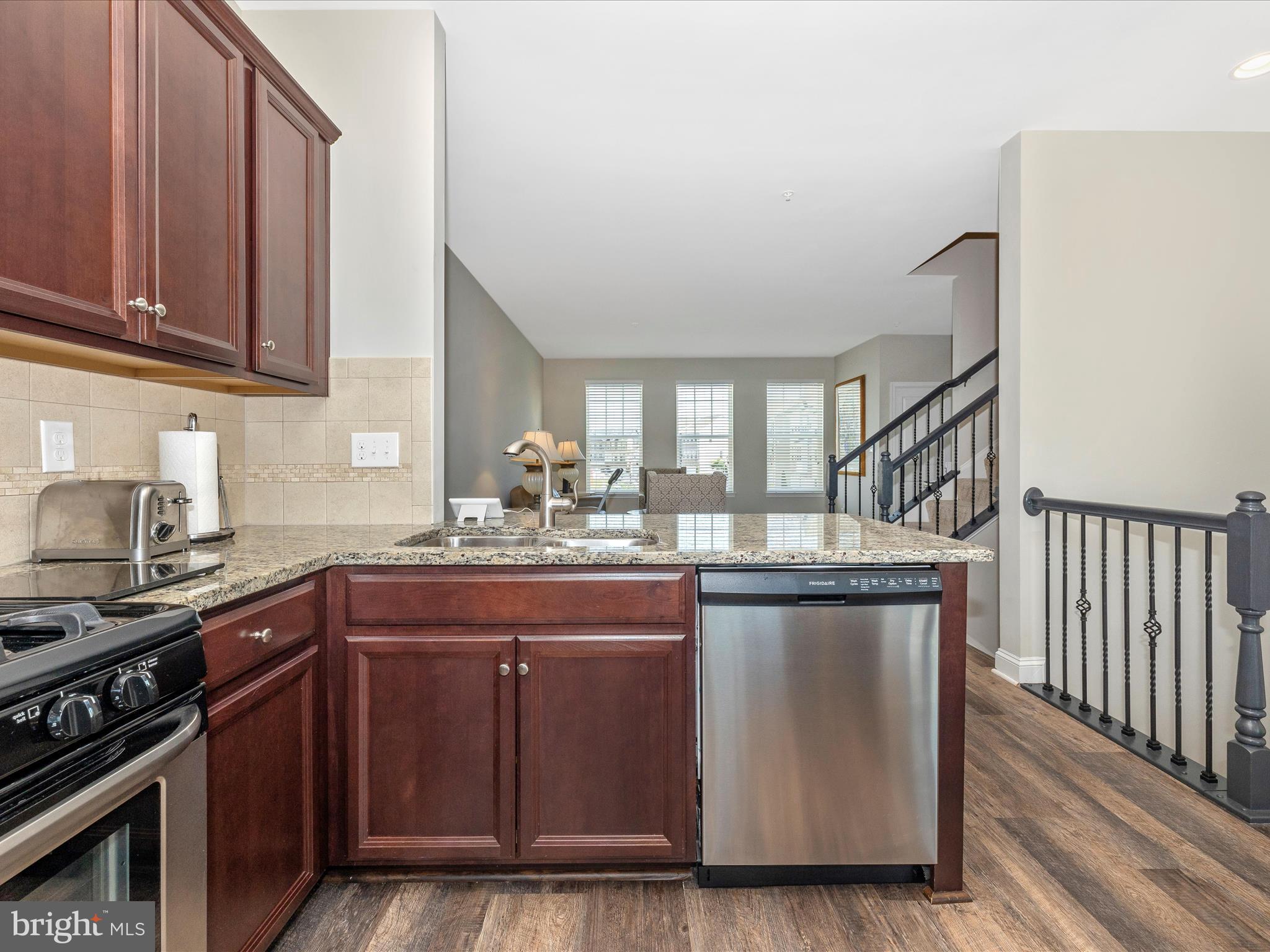 4652 Cambria Road Frederick, MD 21703 - Photo 9 of 40 Kitchen