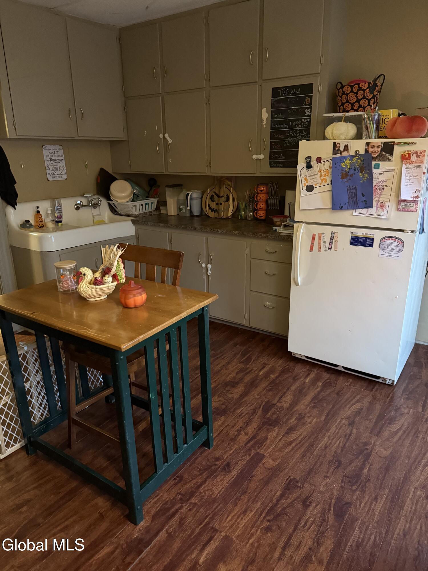 108 Forest Street Gloversville, NY 12078 - Photo 29 of 35 IMG_3309