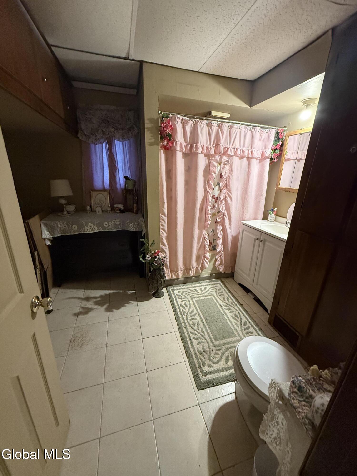 108 Forest Street Gloversville, NY 12078 - Photo 9 of 35 IMG_3297