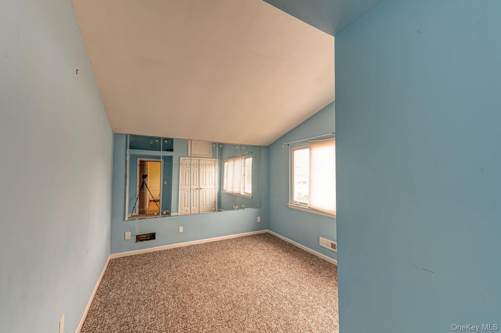 11 Lawrence Road Deer Park, NY 11729 - Photo 13 of 17