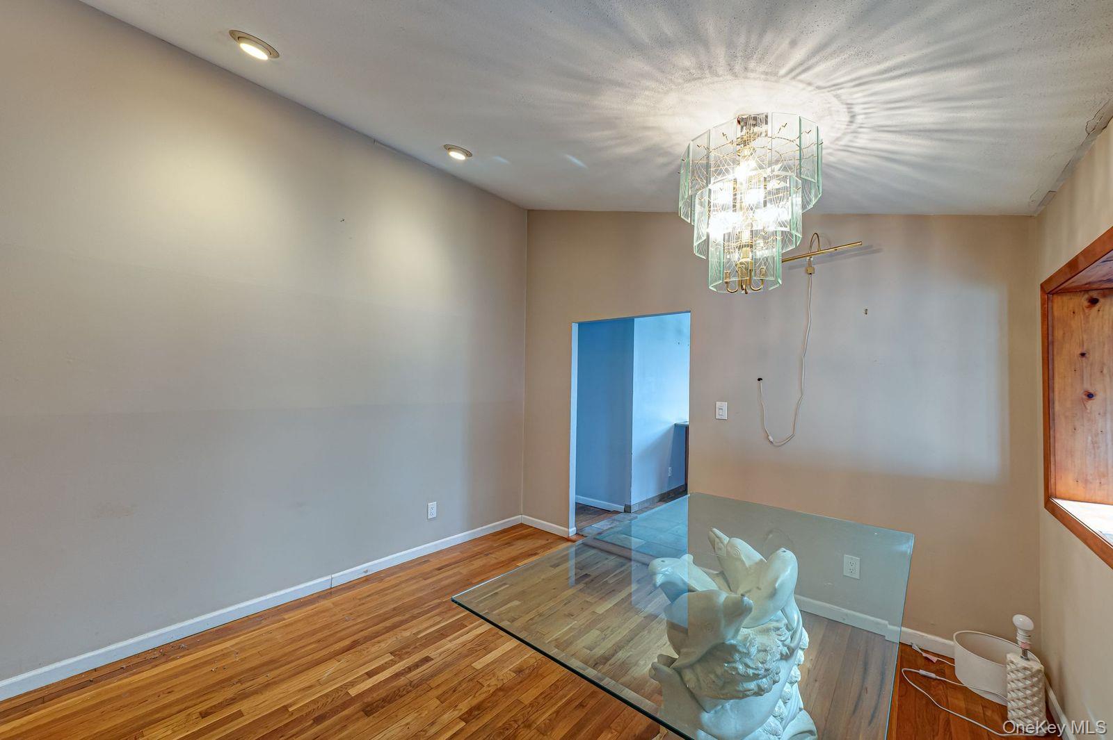 11 Lawrence Road Deer Park, NY 11729 - Photo 7 of 17