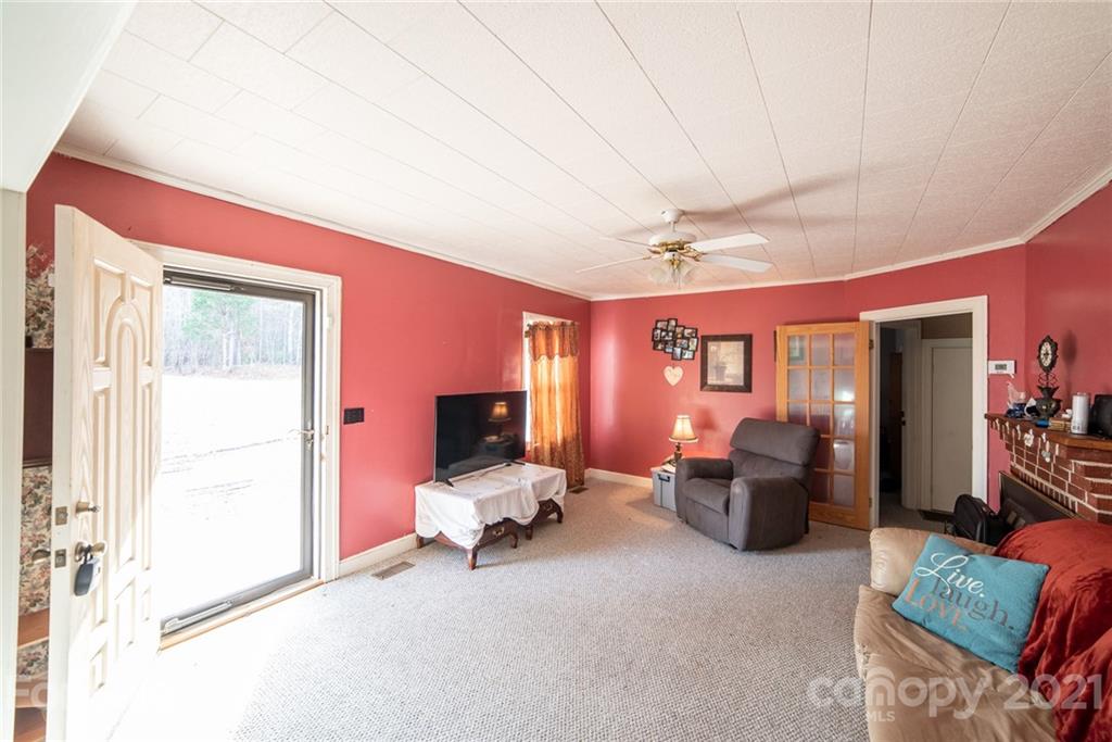 6784 Hightower Road Great Falls, SC 29055 - Photo 2 of 10 Gallery Image 2