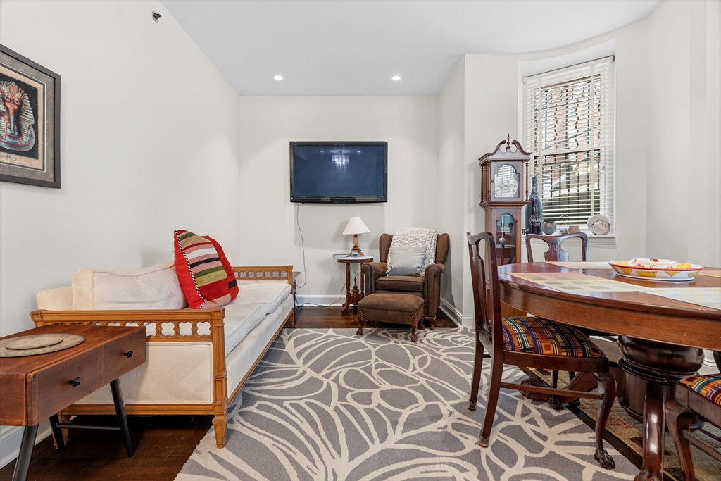 10 Charlesgate East, Unit 2 Boston, MA 02215 - Photo 7 of 18